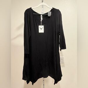 White Mark Black Tunic Top